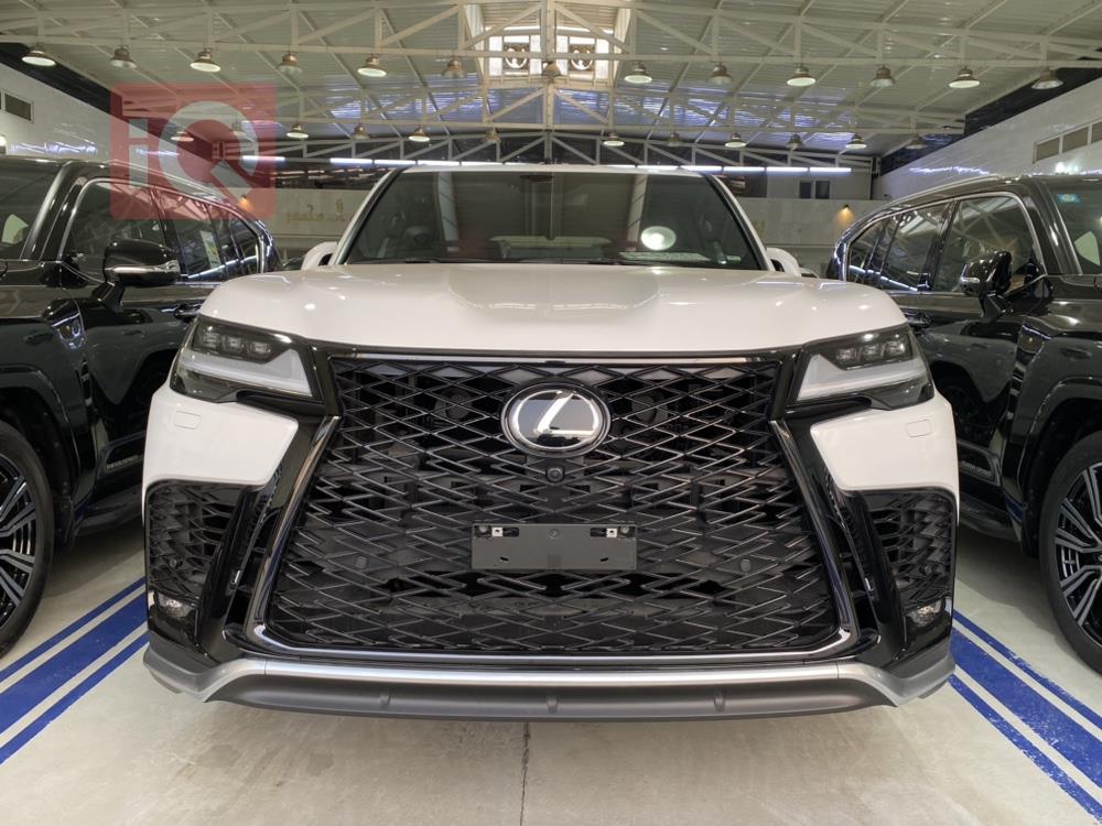 Lexus LX